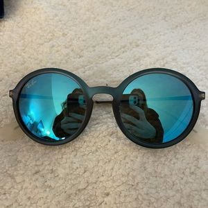 Ray-ban round blue mirrored sunglasses